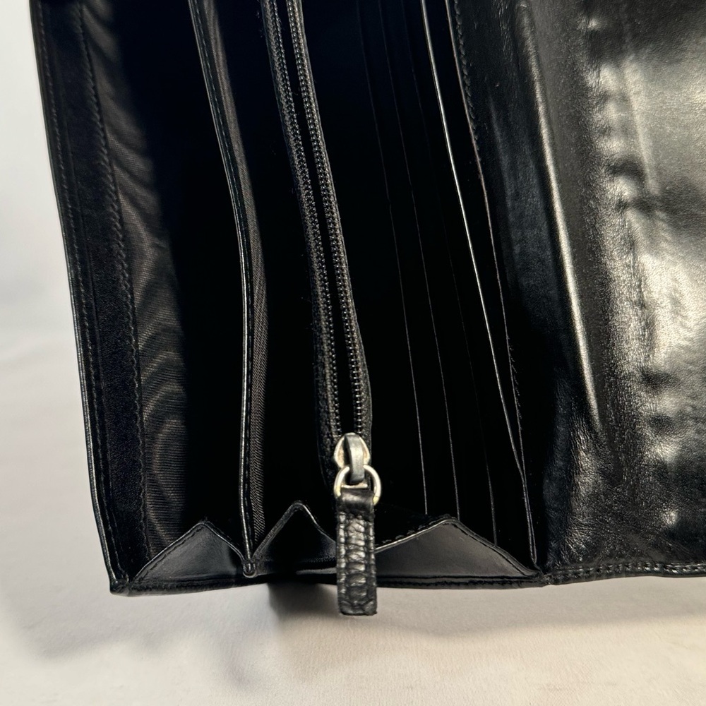 PRADA  black patent leather‎ buttery soft Great used condition - Picture 9 of 10